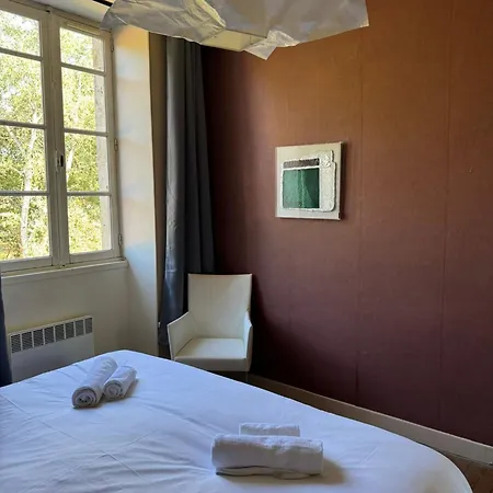 L'amiraute Sur Baise