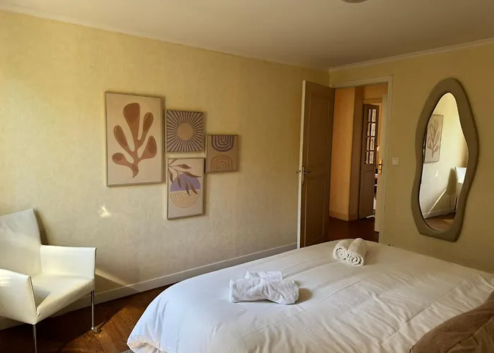 Panzió Le Cozy Saint-Jean-Poutge