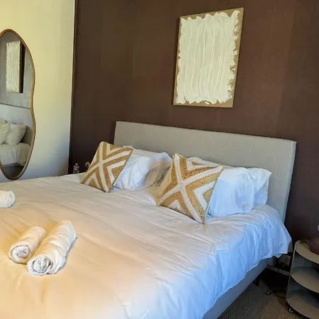 Le Cozy Bed & Breakfast 3*
