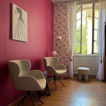 L'amiraute Sur Baise לינה וארוחת בוקר