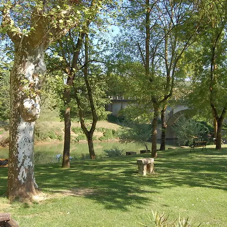 Bed & Breakfast L'amirauté Sur Baïse 3*